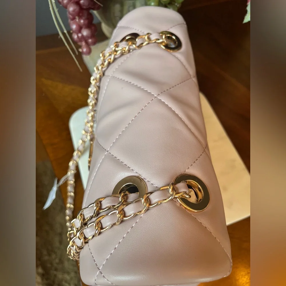 Aldo Muted Pink Quilted Chain Strap Crossbody Bag w/Lovely Gold Hardware (NWT) - Picture 9 of 12